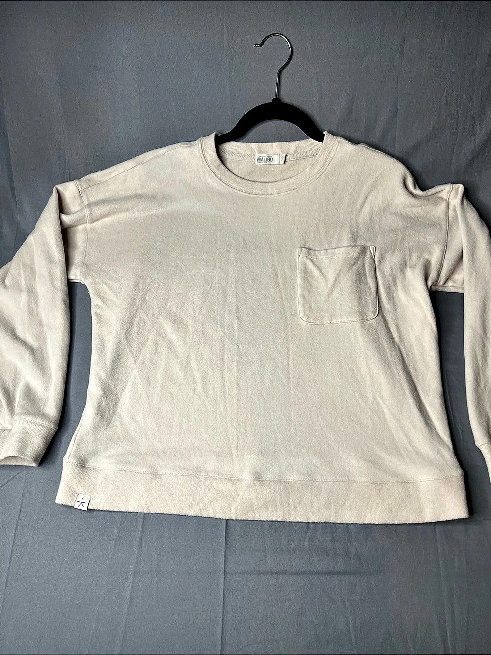 Barefoot Dreams Malibu Collection Brushed Fleece Sweatshirt Sand M
